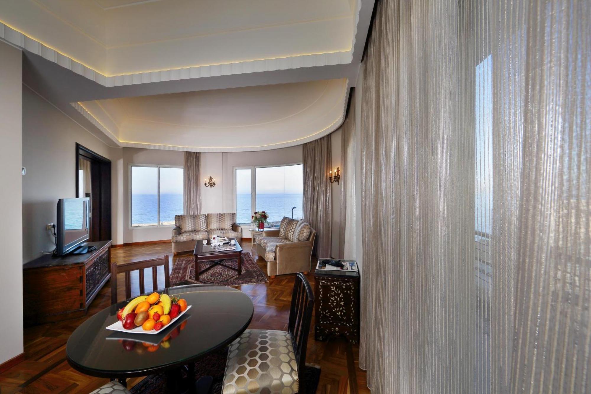 Warwick Palm Beach Hotel Beirut Habitación foto